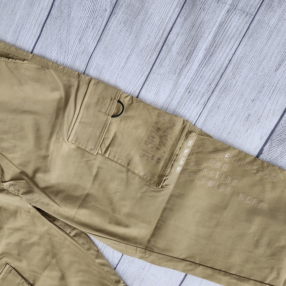 Men's Tan Cargo Pants Tapered Fit And Elastic Waitband - Picture 6 of 15